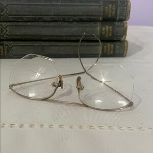 Vintage rimless wire frame  Glasses very old